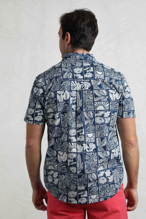 WeirdFish Faraway Organic Short Sleeve Shirt